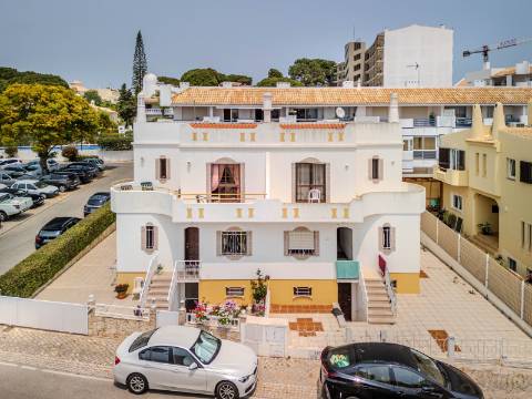 Vilamoura - Moradia T3 no Centro