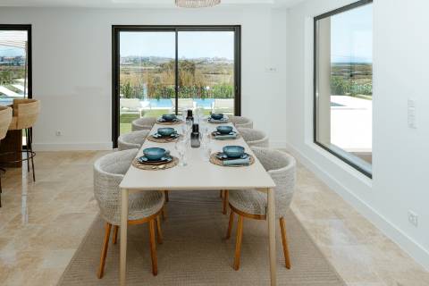 Faro - Moradia T3 em condomínio de luxo com vista para a Ria Formosa