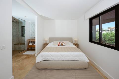 Faro - Moradia T3 em condomínio de luxo com vista para a Ria Formosa