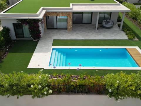 Faro - Moradia T3 em condomínio de luxo com vista para a Ria Formosa