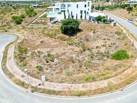 Monte Rei Terreno para Construção Com Projeto Para Venda