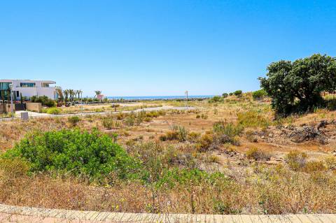 Monte Rei Terreno para Construção Com Projeto Para Venda