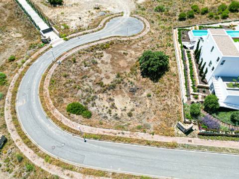 Monte Rei Terreno para Construção Com Projeto Para Venda