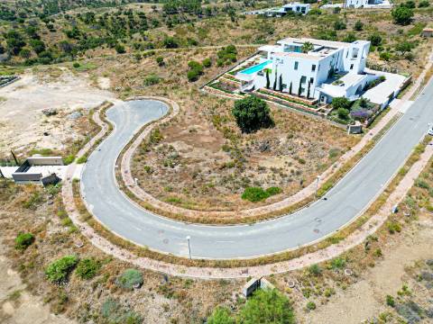 Monte Rei Terreno para Construção Com Projeto Para Venda