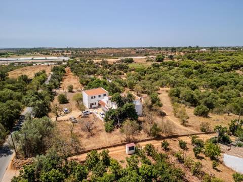 Almancil - Terreno com 2 ruínas