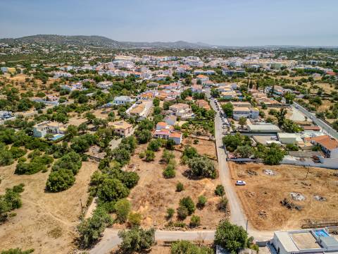 Almancil - Terreno com Ruina + Área urbanizável