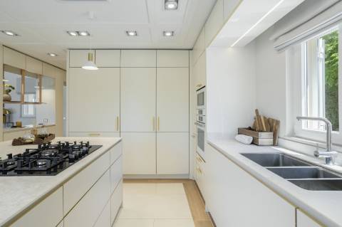 Excepcional moradia renovada com muito gosto