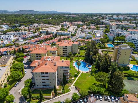 VILAMOURA - Apartamento T2 em condomínio privado com piscina
