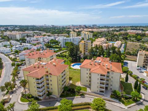VILAMOURA - Apartamento T2 em condomínio privado com piscina
