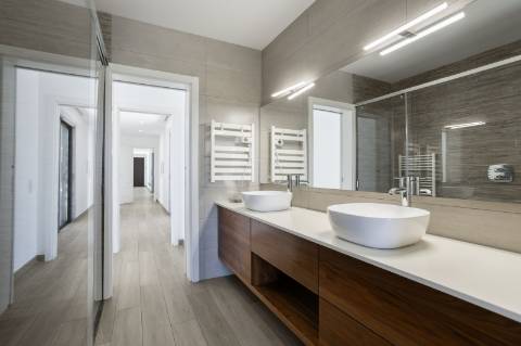 Moradia elegante T3+1 com garagem para 4 carros e vista panorâmica