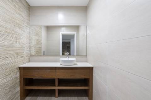 Moradia elegante T3+1 com garagem para 4 carros e vista panorâmica