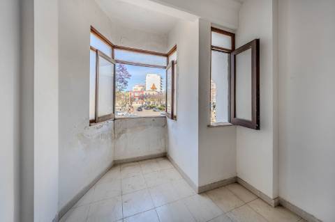 FARO - Oportunidade de Investimento: 2 Escritórios/Lojas no Centro