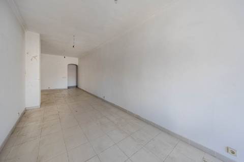 FARO - Oportunidade de Investimento: 2 Escritórios/Lojas no Centro