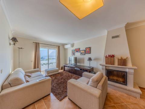 Ferragudo - Moradia em Banda com 3 quartos