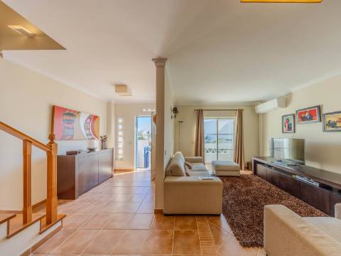 Ferragudo - Moradia em Banda com 3 quartos