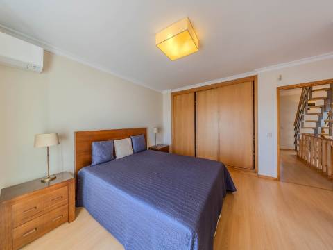 Ferragudo - Moradia em Banda com 3 quartos