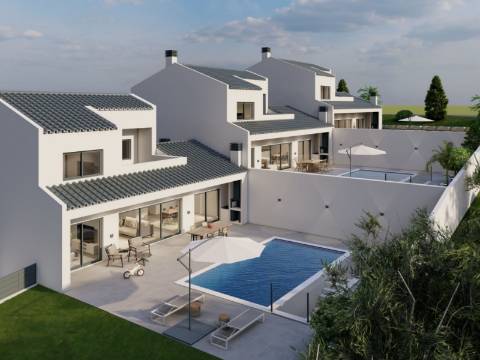 BOLIQUEIME - Moradia T3 com piscina em construção