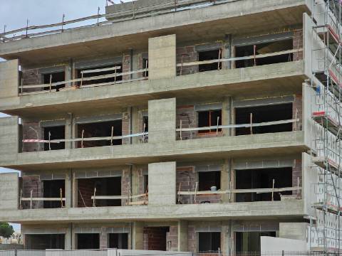 GAMBELAS - T3 penthouse e com terraço privado