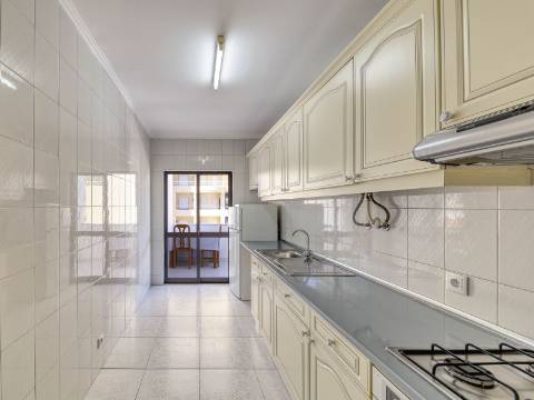 QUARTEIRA - Apartamento T2 próximo da praia