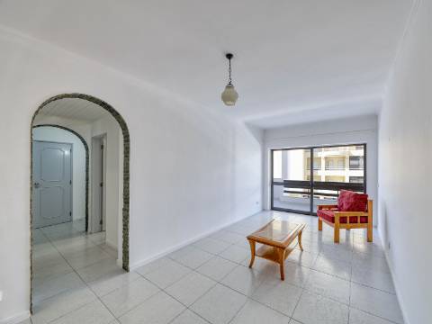 QUARTEIRA - Apartamento T2 próximo da praia