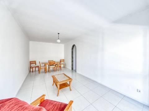 QUARTEIRA - Apartamento T2 próximo da praia