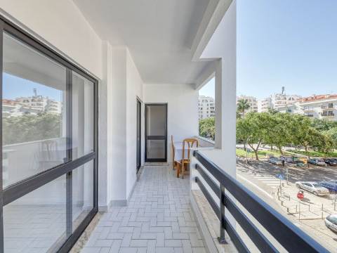 QUARTEIRA - Apartamento T2 próximo da praia