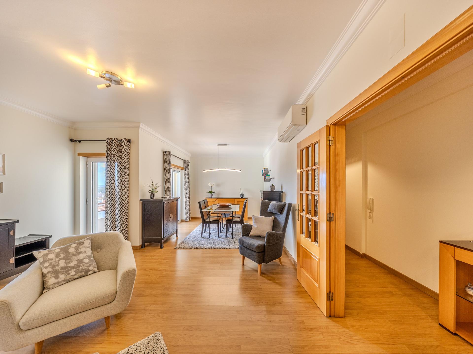 ARMAÇÃO DE PÊRA - Apartamento T2 no último piso com VISTA MAR