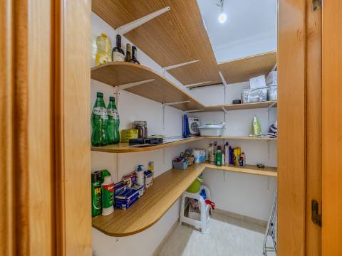 ARMAÇÃO DE PÊRA - Apartamento T2 no último piso com VISTA MAR