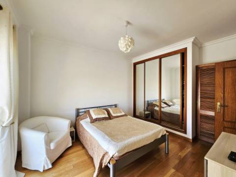 Almancil - Excelente moradia geminada de 3 quartos situada ao sul da Cidade