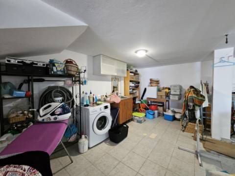 Almancil - Excelente moradia geminada de 3 quartos situada ao sul da Cidade