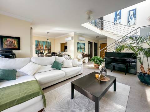 Quarteira Moradia T3+1 Para Venda