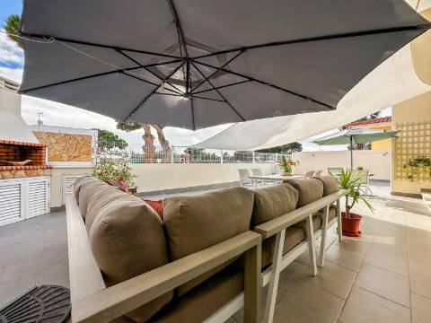 Quarteira Moradia T3+1 Para Venda