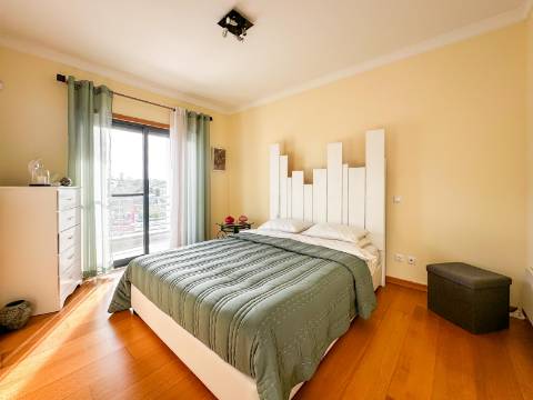 Quarteira Moradia T3+1 Para Venda