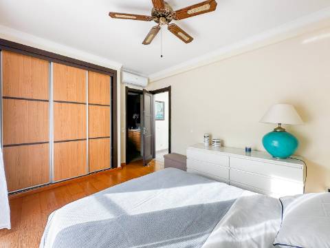 Quarteira Moradia T3+1 Para Venda