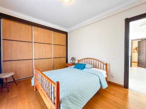 Quarteira Moradia T3+1 Para Venda