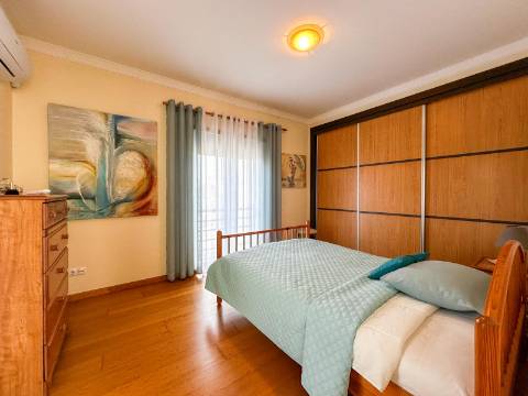 Quarteira Moradia T3+1 Para Venda