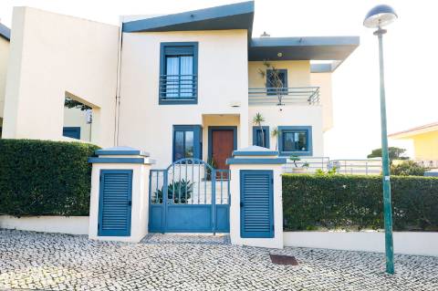 Quarteira Moradia T3+1 Para Venda