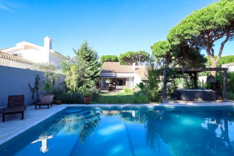 Vilamoura - T3+1 Frente Golf Venda