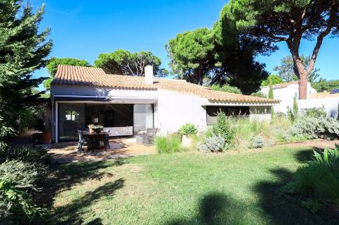 Vilamoura - T3+1 Frente Golf Venda