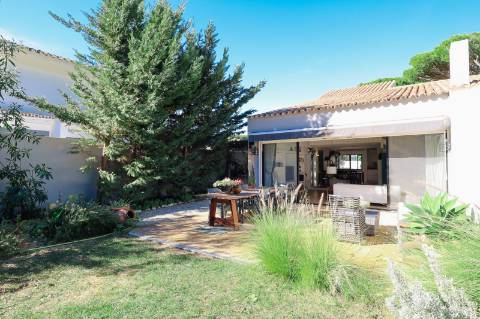 Vilamoura - T3+1 Frente Golf Venda