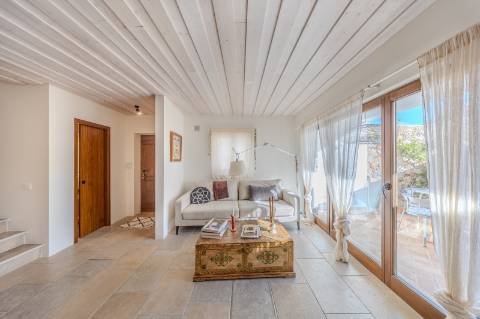 Tavira - Moradia Triplex com Piscina no Coração da Cidade