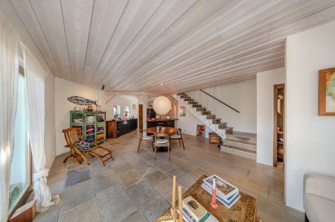 Tavira - Moradia Triplex com Piscina no Coração da Cidade