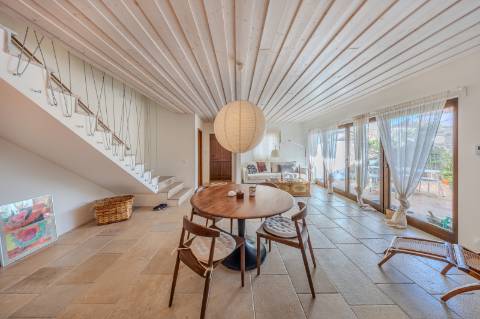 Tavira - Moradia Triplex com Piscina no Coração da Cidade