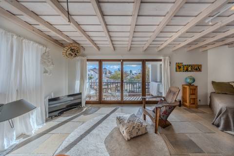 Tavira - Moradia Triplex com Piscina no Coração da Cidade