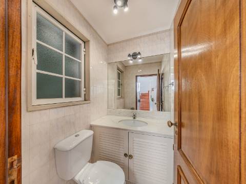 Vilamoura - Fantástica moradia de 4 quartos com amplas áreas em localização privilegiada