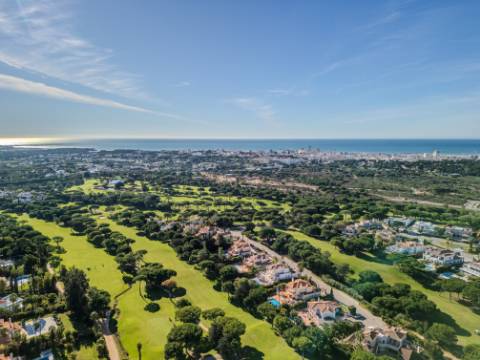 Vila Sol - Moradia Moderna de 5 Quartos, Propriedade de Golfe