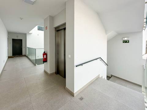 Olhos d'Água - Apartamento T3 Para Venda