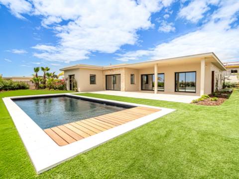 Faro - Moradia T4 em condomínio de luxo com vista para a Ria Formosa