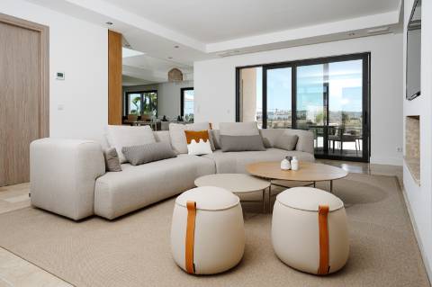 Faro - Moradia T4 em condomínio de luxo com vista para a Ria Formosa