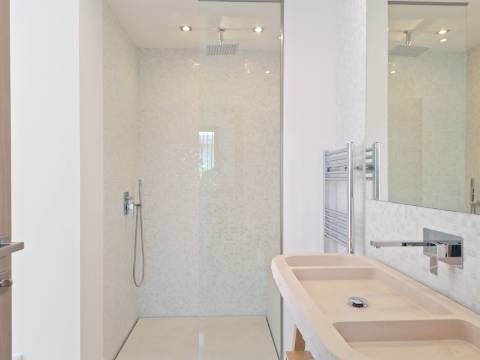 Faro - Moradia T4 em condomínio de luxo com vista para a Ria Formosa